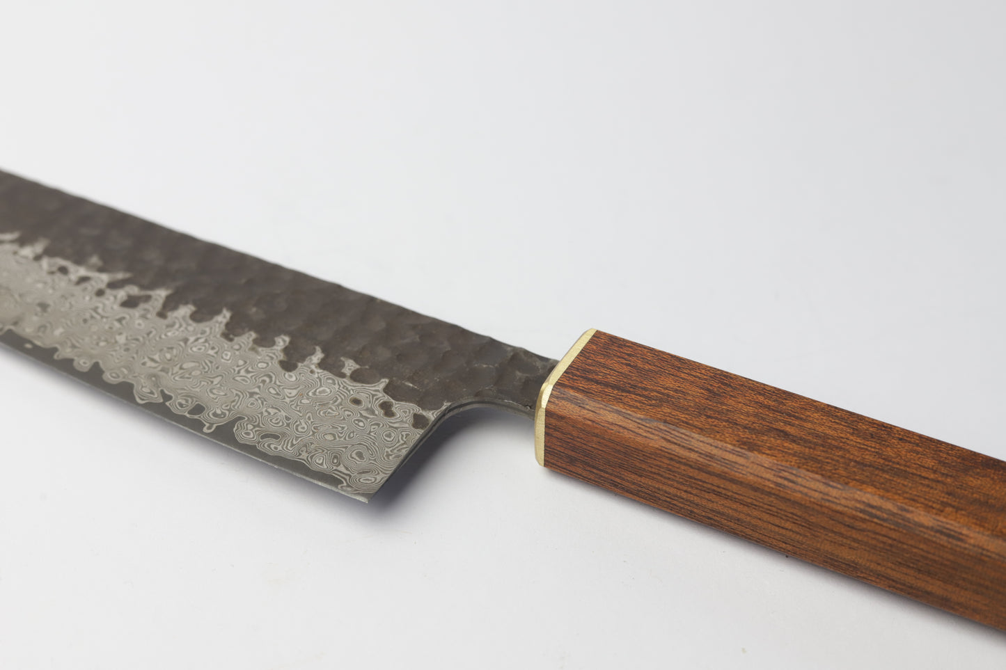 Bunka aus Dreilagenstahl, Mahagoni Griff