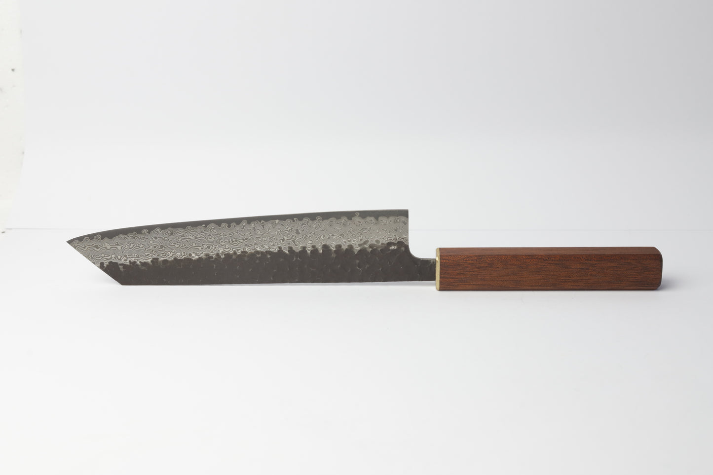 Bunka aus Dreilagenstahl, Mahagoni Griff